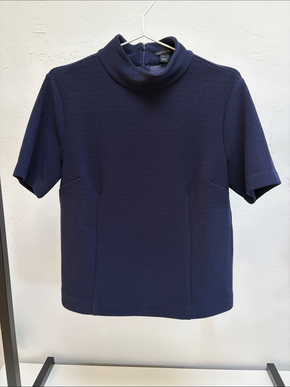 Ann Taylor Navy Textured Short-Sleeve Mock Neck Tee